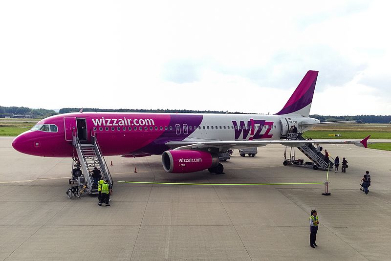 Wizz Air se une a Ryanair cobro de equipaje de mano 21