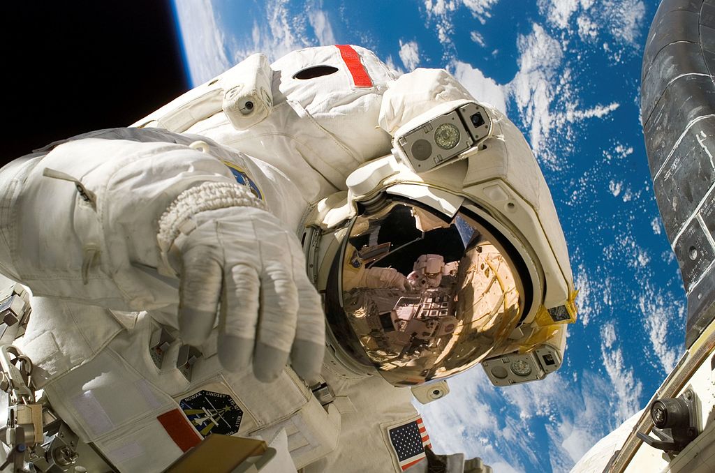 Pełniący obowiązki astronauty „Być albo nie być, oto jest pytanie”