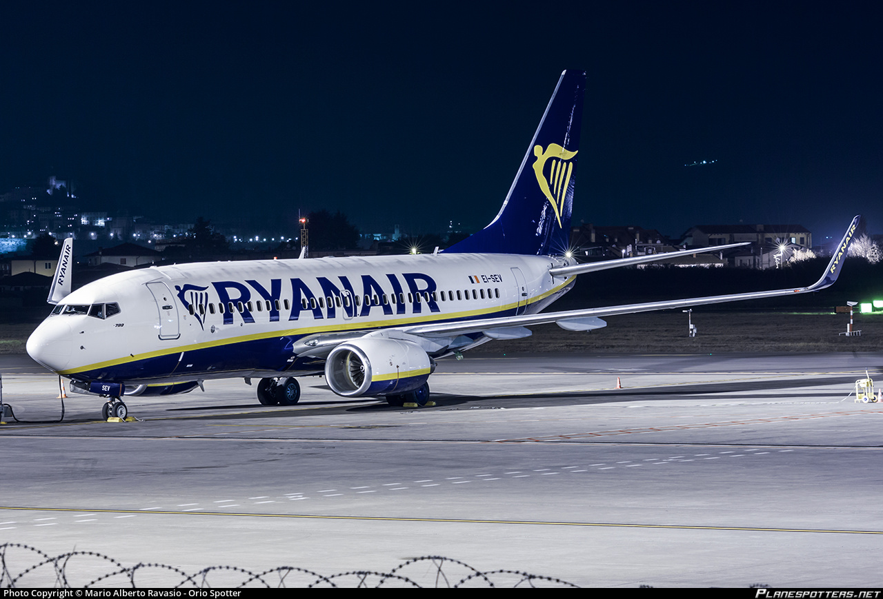 Ryanair ofrece más vuelos para final de Champions