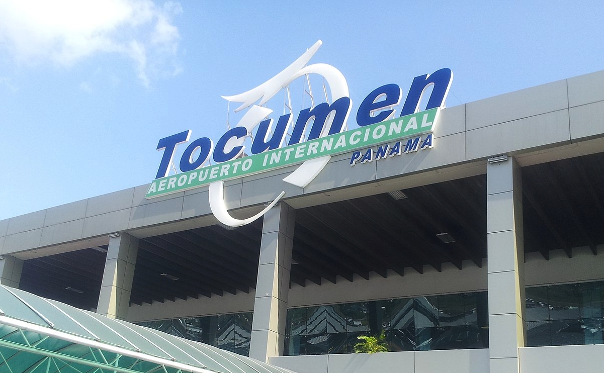 Lanza Panamá programa de vacunas para turistas