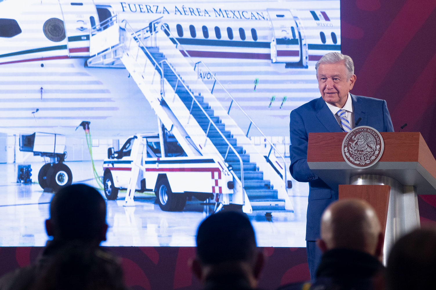 Culpa AMLO a dueños de Aeromar de la quiebra