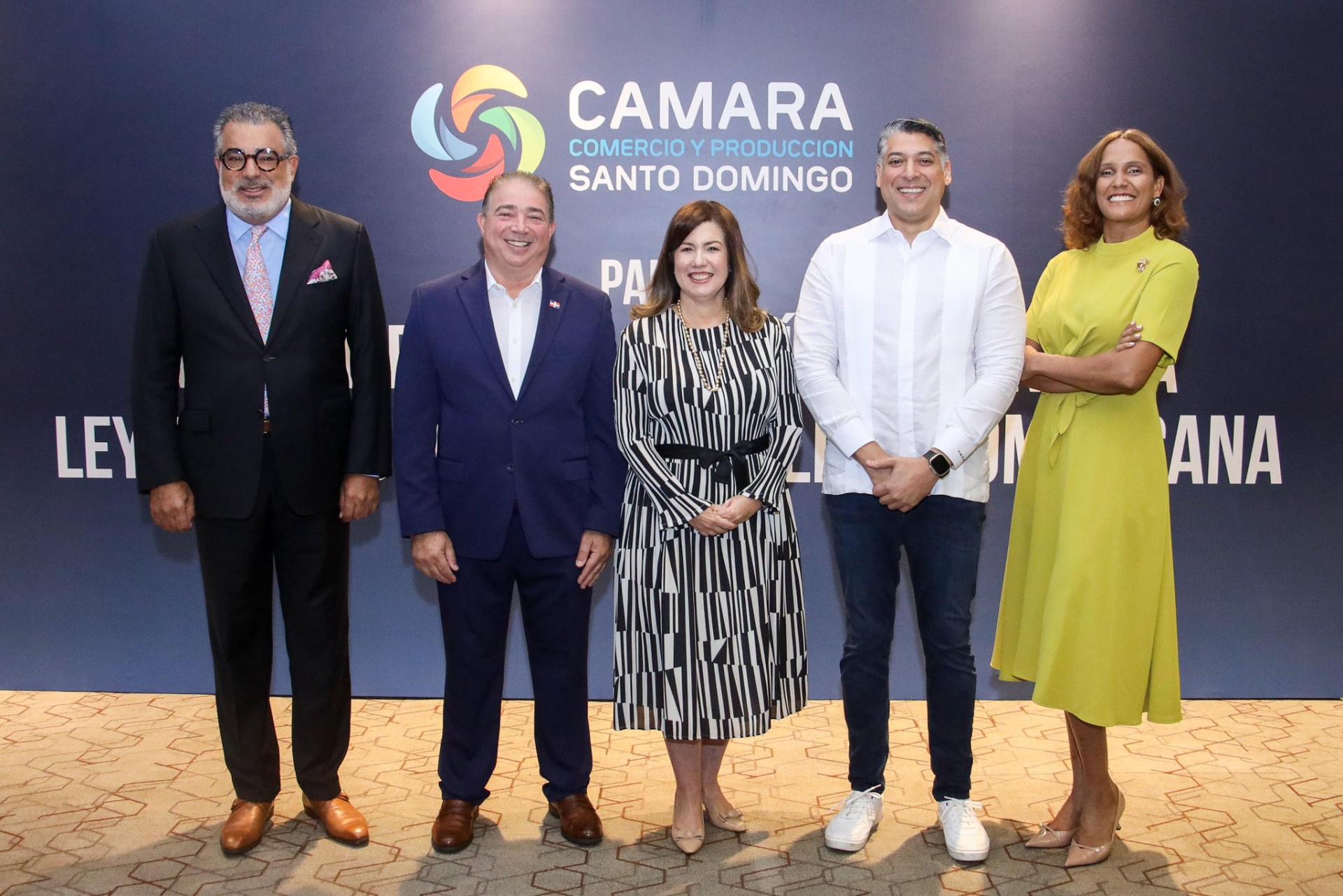 Impulsará nueva Ley de Aviación Civil Dominicana el empleo y la economía