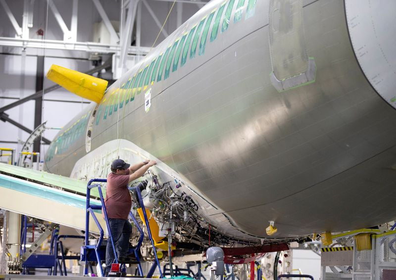 Acuerdan trabajadores canadienses de Airbus contrato laboral provisional