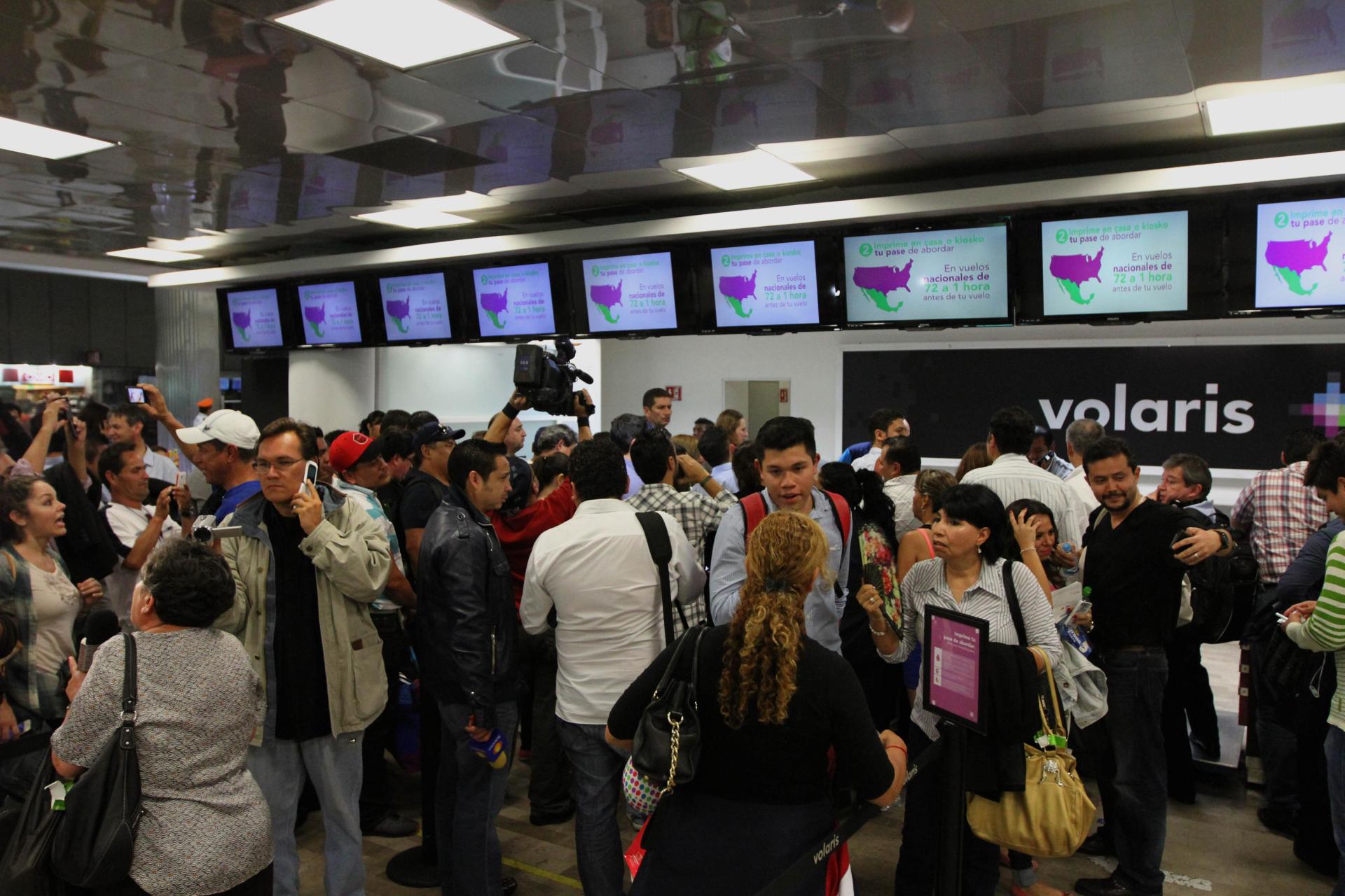 Cae tráfico de pasajeros de Volaris en 15.3% durante agosto 2024