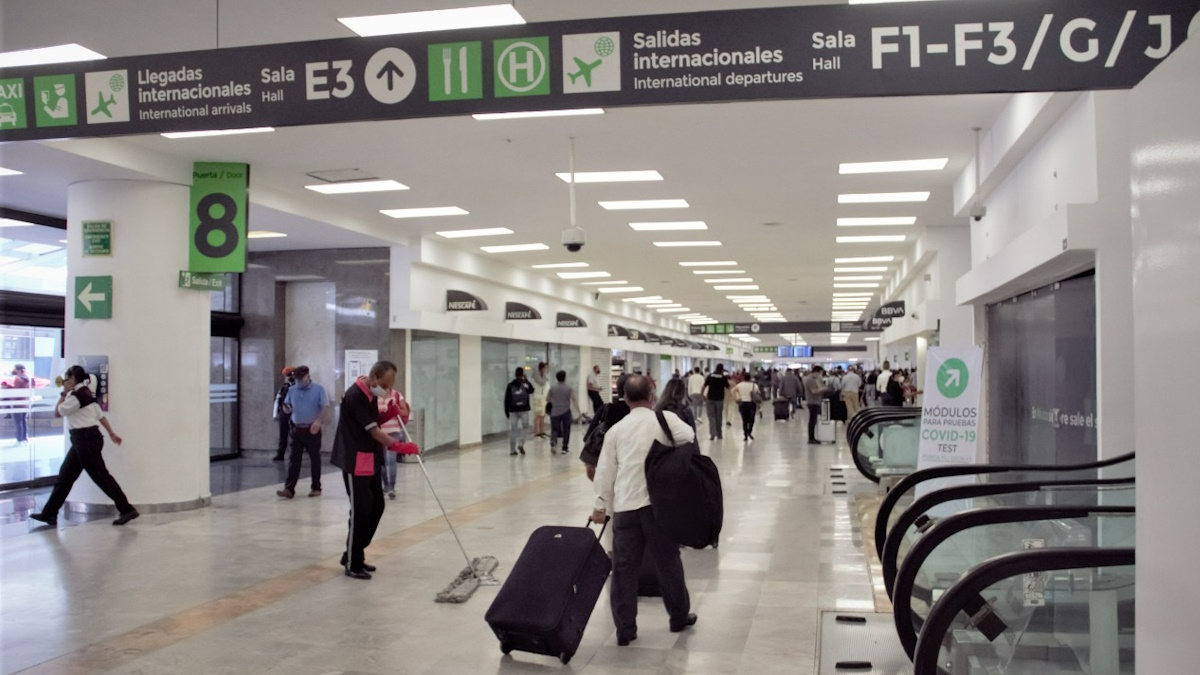 Disminuye 2.8% tráfico de pasajeros en el AICM en primer cuatrimestre