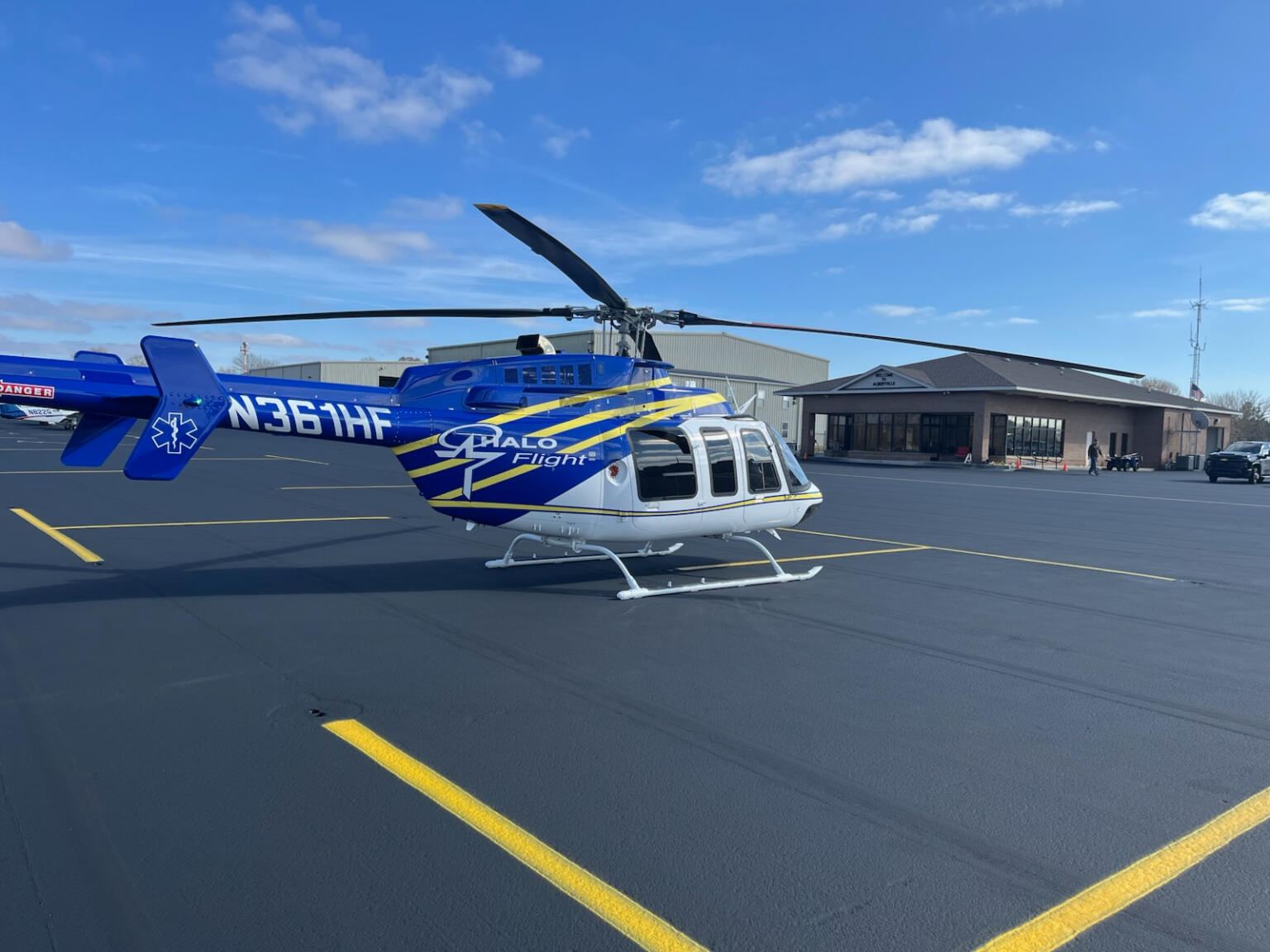 Adquiere HALO-Flight otro helicóptero Bell 407GXi para reforzar ...